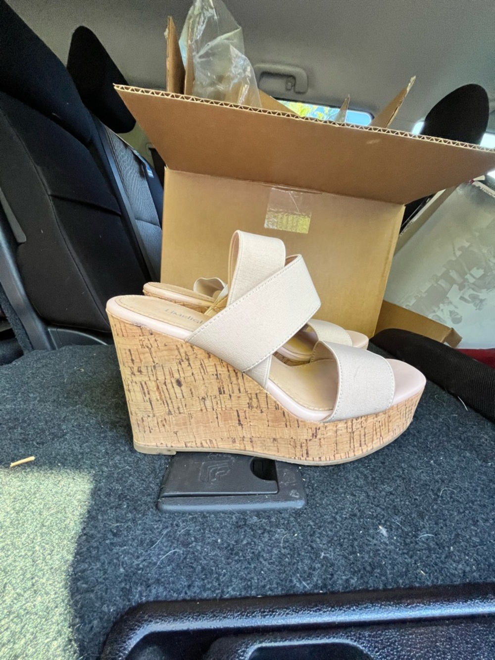 Limelight Women's Cream Crisscross Cork Wedge Sandals  Womens Size 6 Great shape - Picture 2 of 7